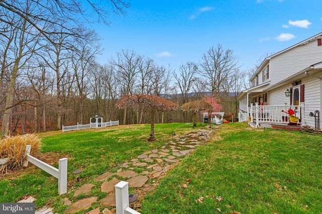 236 KUMP DR, Gore, VA 22637