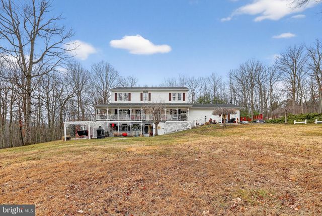 236 KUMP DR, Gore, VA 22637