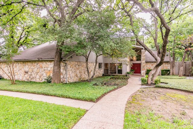 1504 Riverview Drive, Arlington, TX 76012