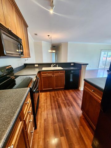 1375 Hopton Circle, Mount Pleasant, SC 29466