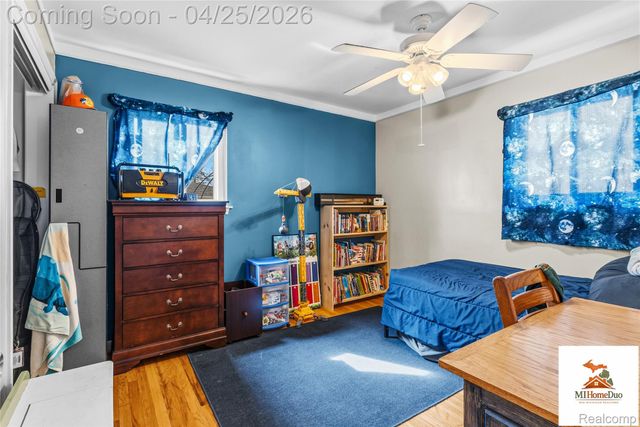 24909 Saxony Avenue, Eastpointe, MI 48021