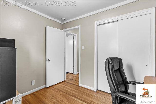 24909 Saxony Avenue, Eastpointe, MI 48021