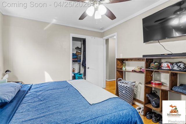 24909 Saxony Avenue, Eastpointe, MI 48021