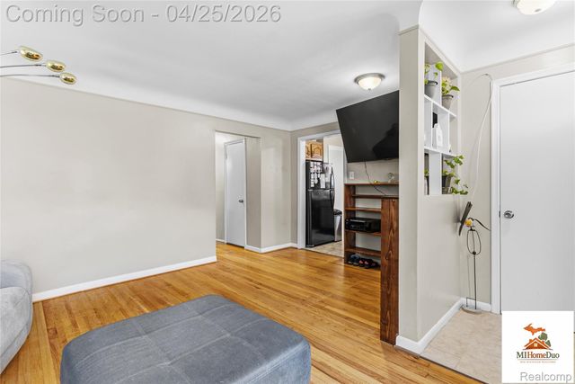 24909 Saxony Avenue, Eastpointe, MI 48021