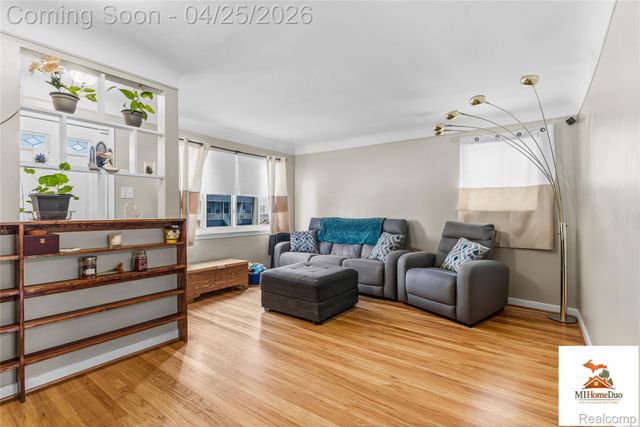 24909 Saxony Avenue, Eastpointe, MI 48021