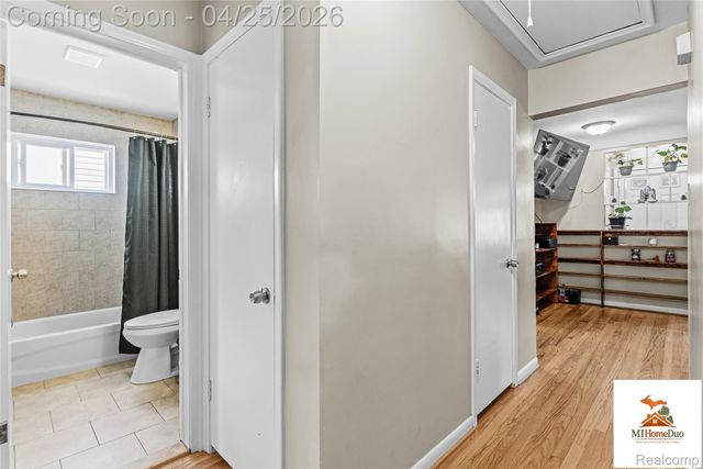24909 Saxony Avenue, Eastpointe, MI 48021