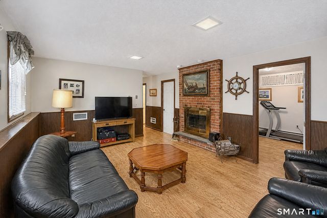 8 Pinewood Shores, Sherman, CT 06784