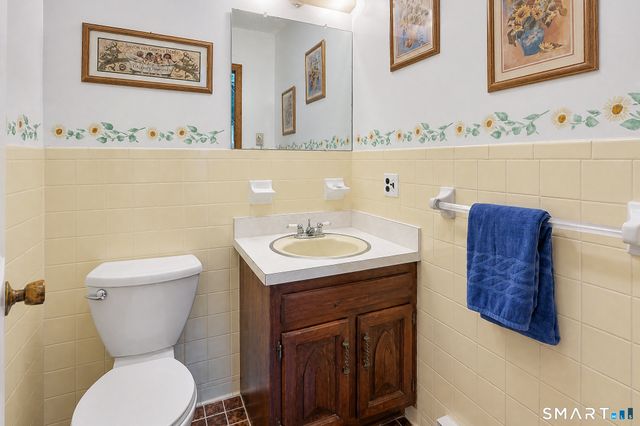 8 Pinewood Shores, Sherman, CT 06784