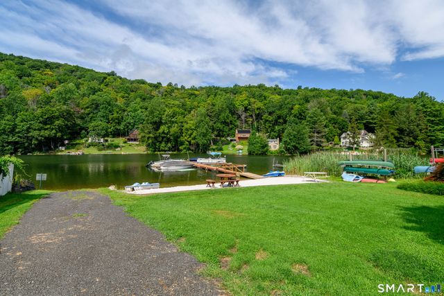 8 Pinewood Shores, Sherman, CT 06784