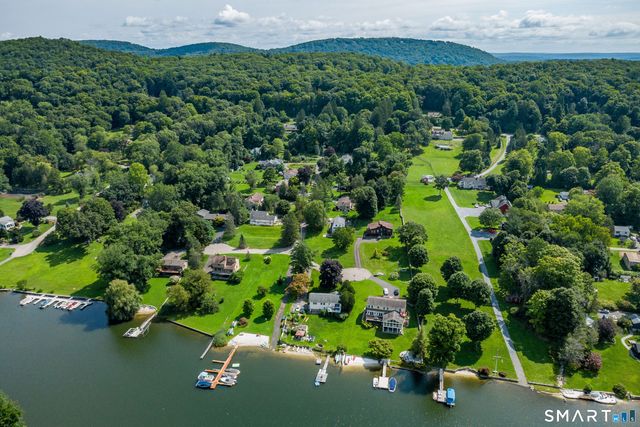 8 Pinewood Shores, Sherman, CT 06784