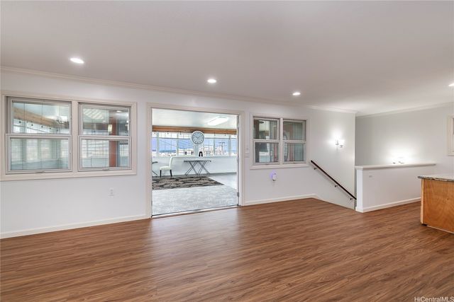 1118 Hala Drive, Honolulu, HI 96817