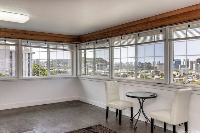 1118 Hala Drive, Honolulu, HI 96817