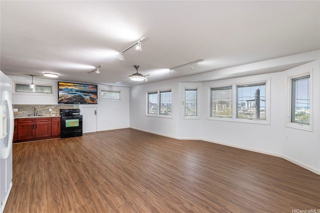 1118 Hala Drive, Honolulu, HI 96817