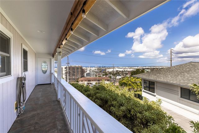 1118 Hala Drive, Honolulu, HI 96817