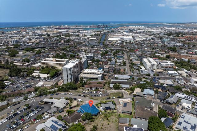 1118 Hala Drive, Honolulu, HI 96817
