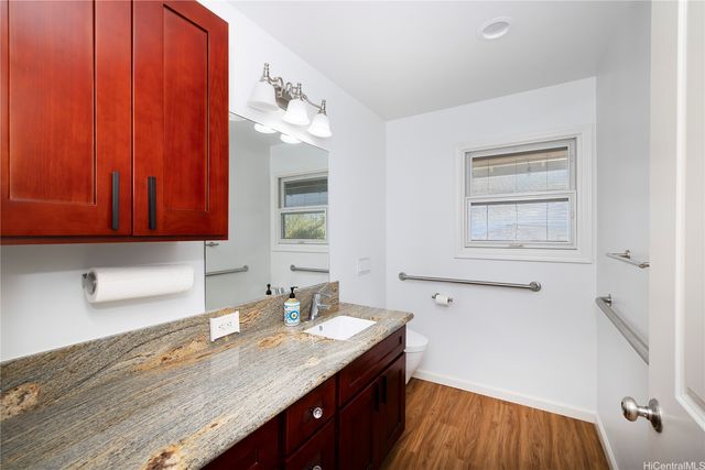 1118 Hala Drive, Honolulu, HI 96817