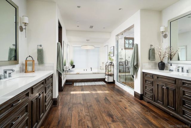 8145 Run of the Knolls, San Diego, CA 92127