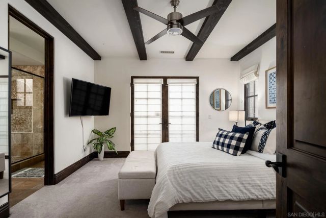 8145 Run of the Knolls, San Diego, CA 92127