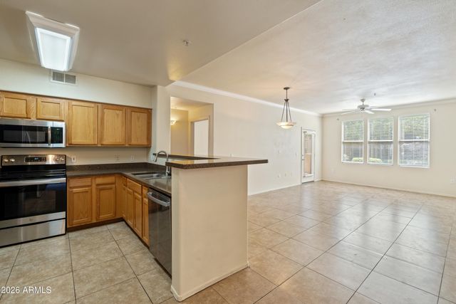 20100 N 78TH Place 1110, Scottsdale, AZ 85255