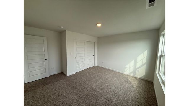 11223 fleetwood Street, Huntley, IL 60142