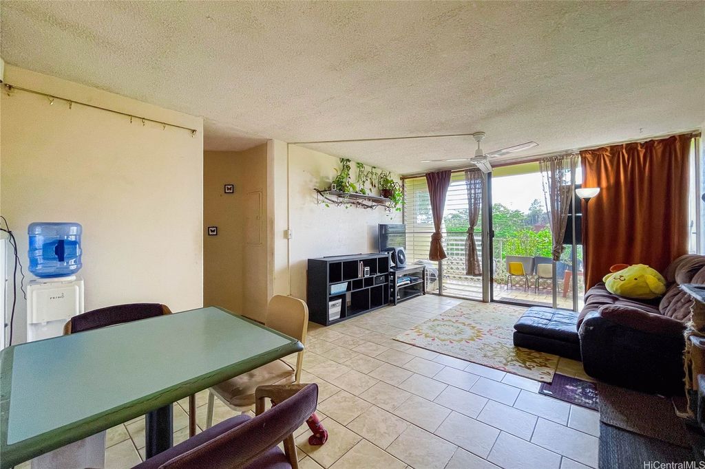 95-2052 Waikalani Place B404, Mililani, HI 96789