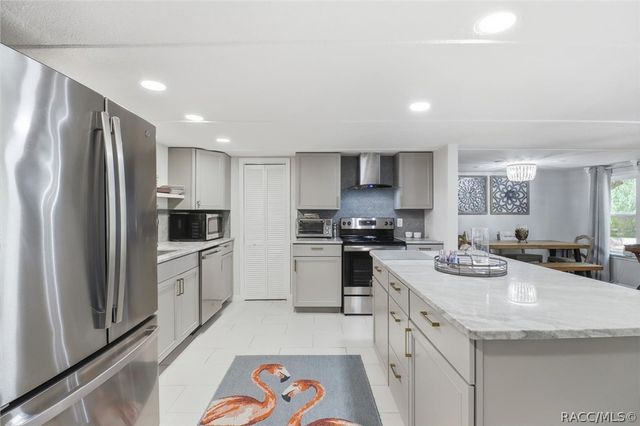 9335 W Melanie Lane, Crystal River, FL 34428