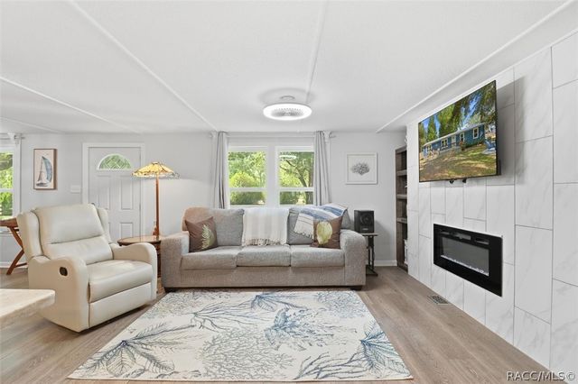 9335 W Melanie Lane, Crystal River, FL 34428