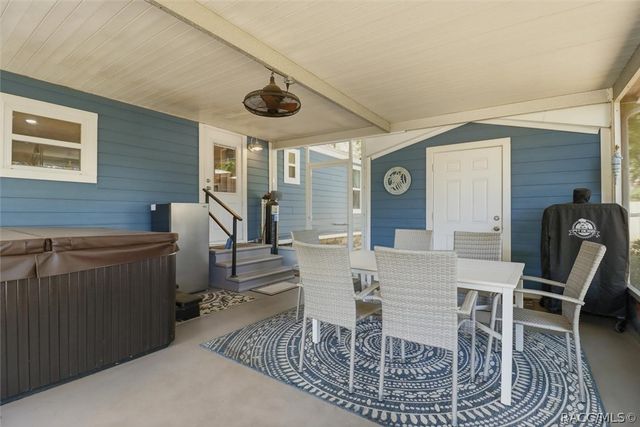 9335 W Melanie Lane, Crystal River, FL 34428