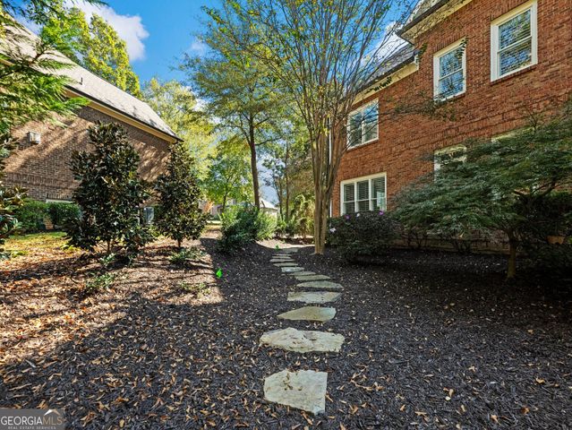 2202 Crimson King Drive, Braselton, GA 30517