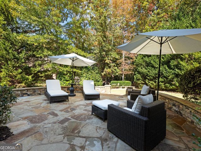 2202 Crimson King Drive, Braselton, GA 30517