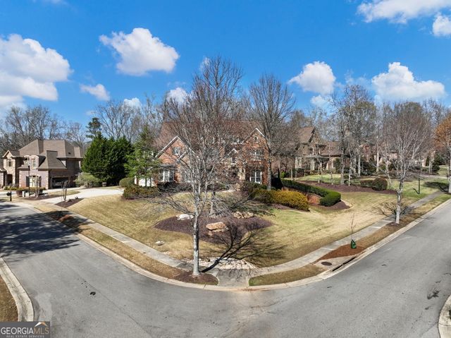 2202 Crimson King Drive, Braselton, GA 30517