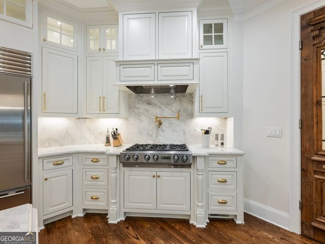 2202 Crimson King Drive, Braselton, GA 30517