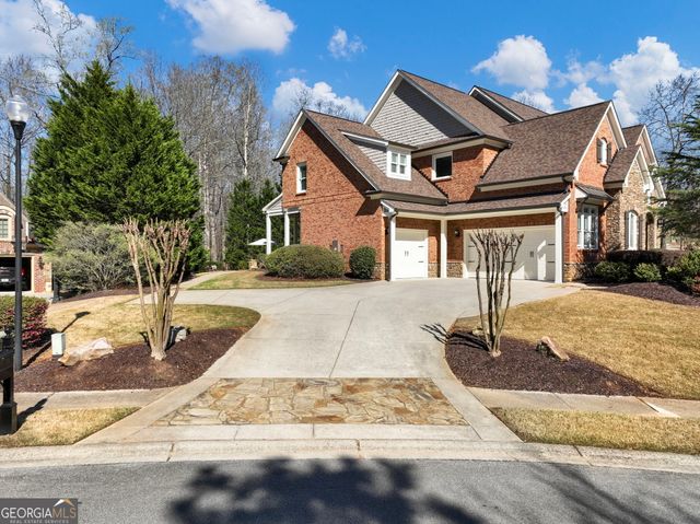 2202 Crimson King Drive, Braselton, GA 30517