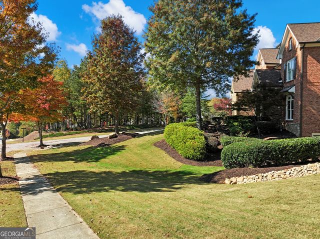 2202 Crimson King Drive, Braselton, GA 30517