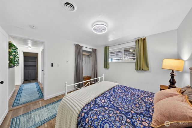 14612 Avon Allen Rd, Mount Vernon, WA 98273