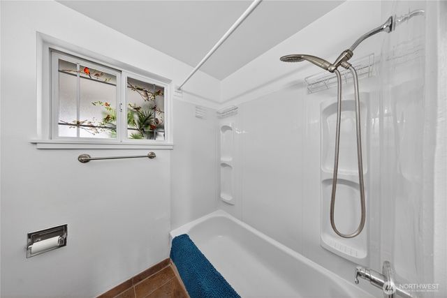 14612 Avon Allen Rd, Mount Vernon, WA 98273