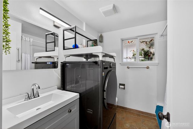 14612 Avon Allen Rd, Mount Vernon, WA 98273