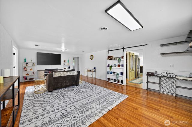 14612 Avon Allen Rd, Mount Vernon, WA 98273