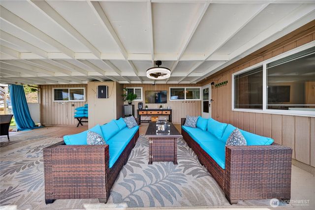 14612 Avon Allen Rd, Mount Vernon, WA 98273