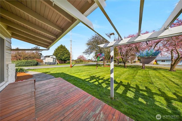 14612 Avon Allen Rd, Mount Vernon, WA 98273