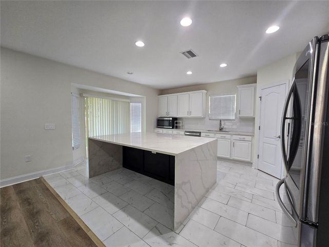 7855 TUSCANY WOODS DRIVE, Tampa, FL 33647