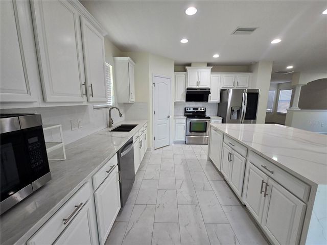 7855 TUSCANY WOODS DRIVE, Tampa, FL 33647