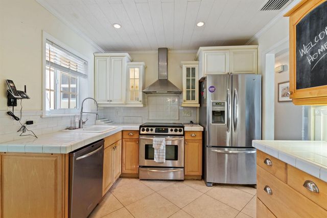 349 SW 14th Court, Pompano Beach, FL 33060