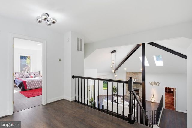 905 FALLS BRIDGE LN, Great Falls, VA 22066