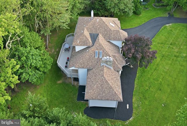 905 FALLS BRIDGE LN, Great Falls, VA 22066