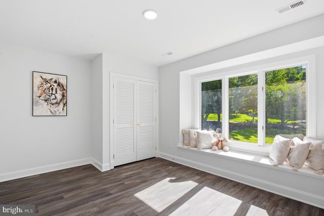 905 FALLS BRIDGE LN, Great Falls, VA 22066