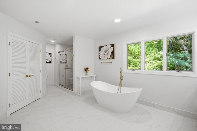 905 FALLS BRIDGE LN, Great Falls, VA 22066