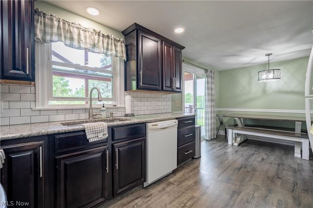 4154 Richmont Street SW, Navarre, OH 44662