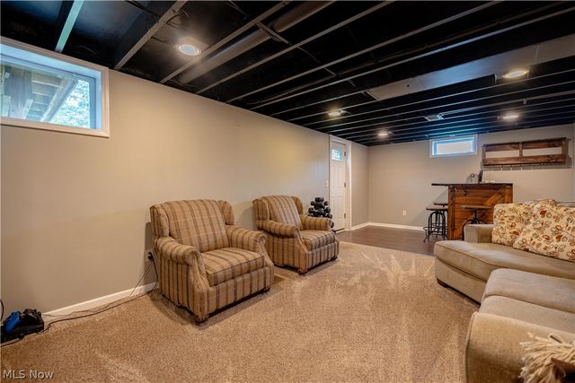 4154 Richmont Street SW, Navarre, OH 44662