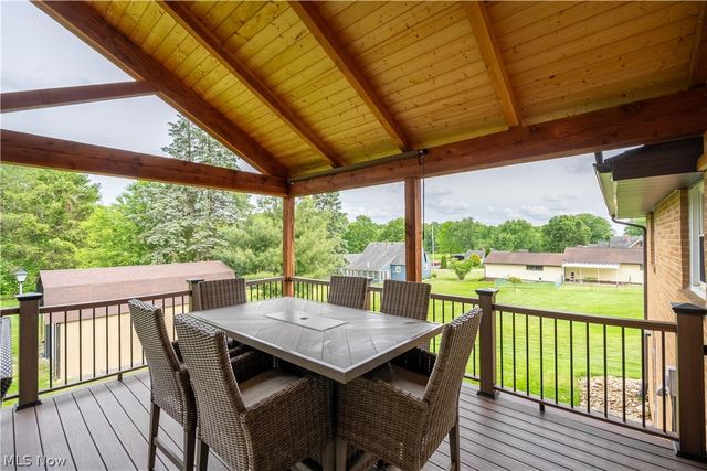 4154 Richmont Street SW, Navarre, OH 44662